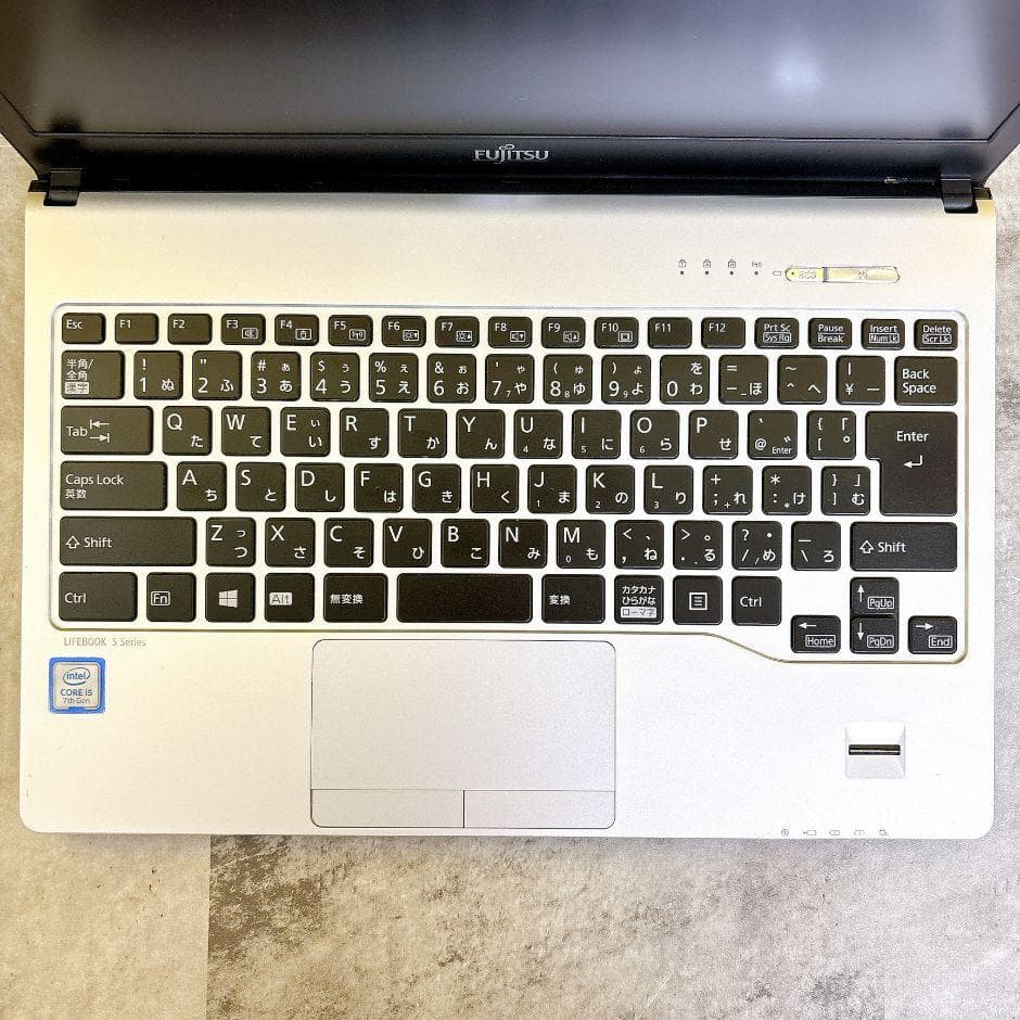 i5✨小型軽量❣SSD搭載で快適✨カメラ付き フルHD 薄型 Windows11