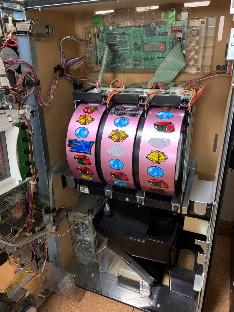 スロット 実機 5号機 銀と金 コイン不要機付き - メルカリ