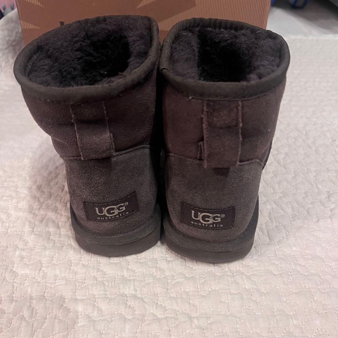 UGG australia CLASSICMINI 5854 W/CHO - メルカリ