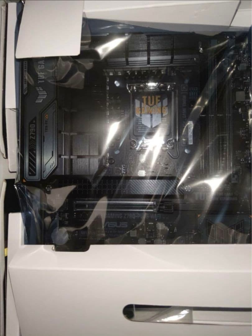 《特化価格》ASUS TUF Gaming Z790-PLUS WIFI 本体