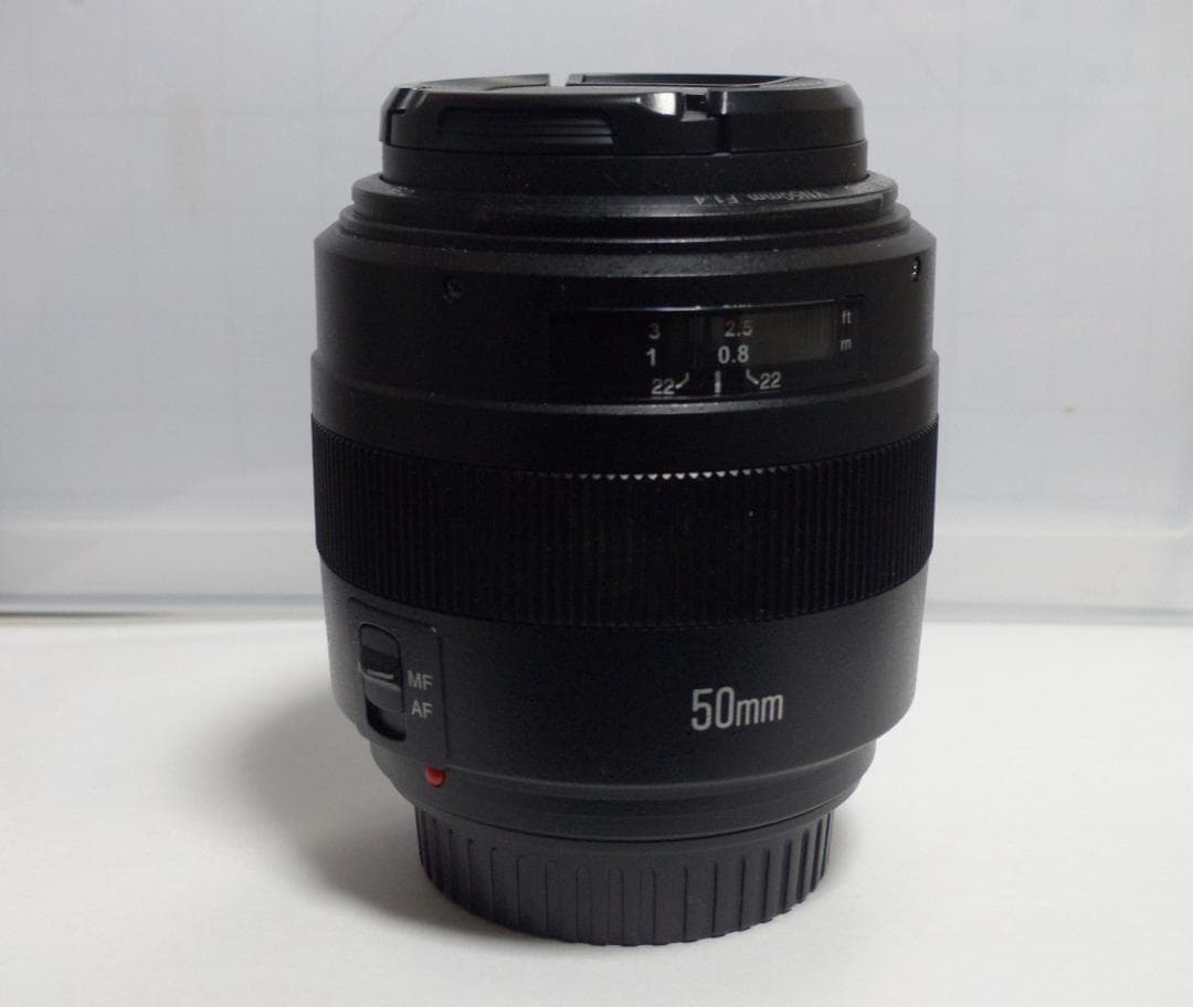 YONGNUO 50mm f1.4単焦点レンズ レンズフードおまけ付き
