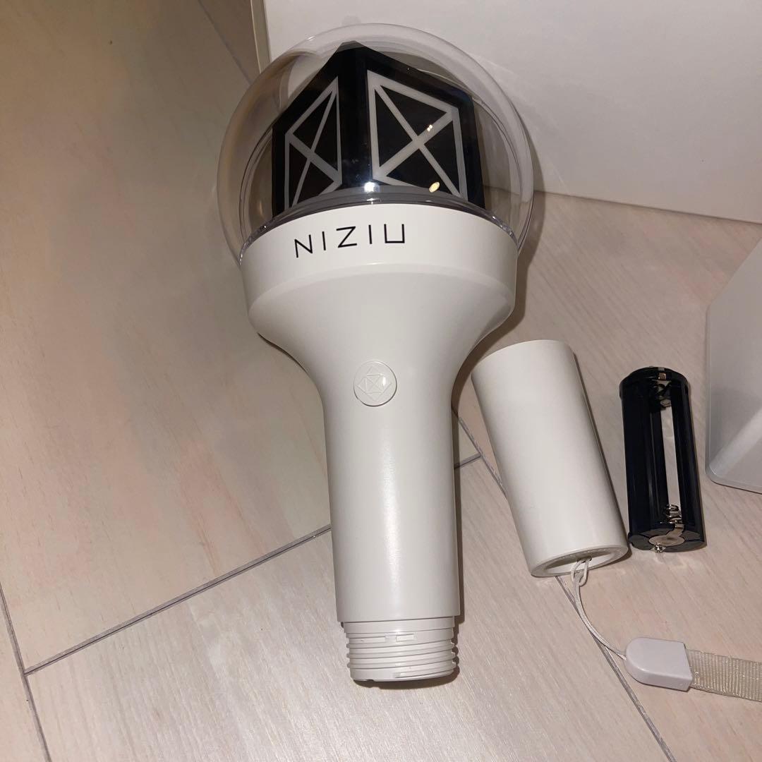 NiziU ペンライト - メルカリ
