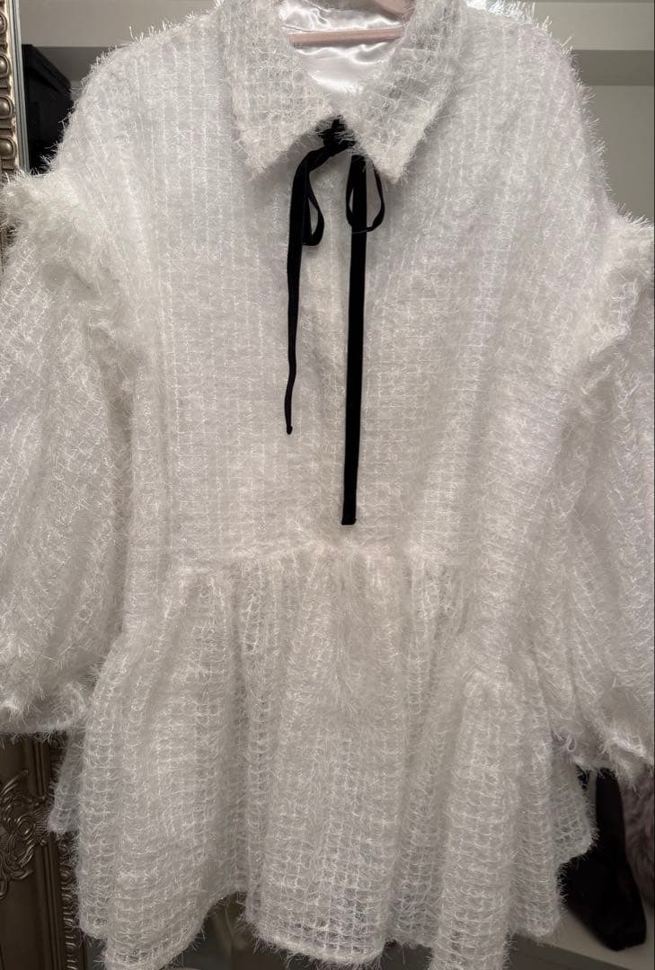 Acka fluffy volume blouse[新品未使用、訳あり] - メルカリ