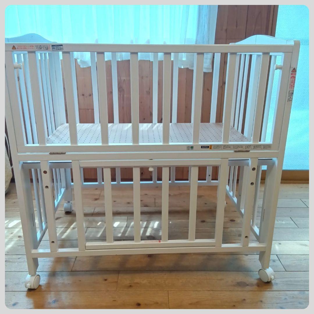 《送料無料》カトージ　ミニベビーベッド 折りたたみ　ホワイト⭐︎ ぴーこ