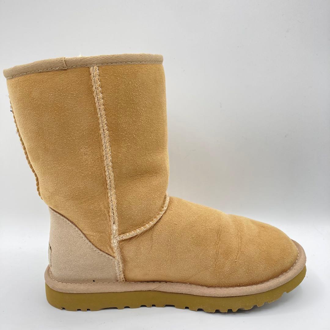UGG アグ クラシックショート ムートンブーツ チェスナット 22cm