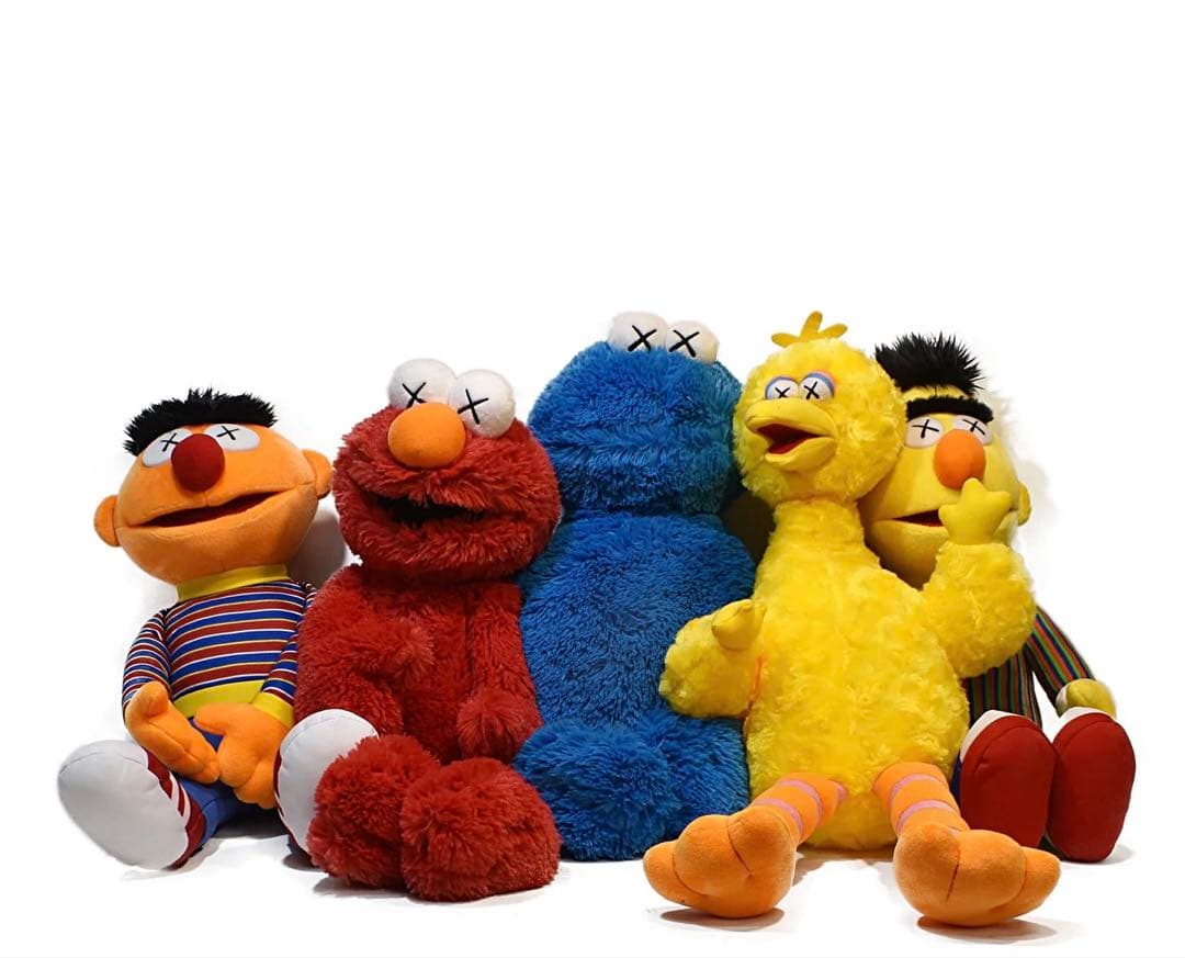 KAWS × セサミストリート ぬいぐるみ 5体コンプ - メルカリ