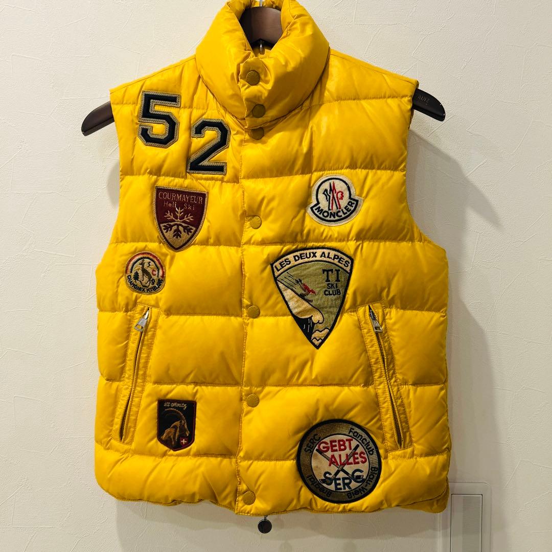 MONCLER 【春 sale!! 】イエロー ダウンベスト パッチ付き - メルカリ