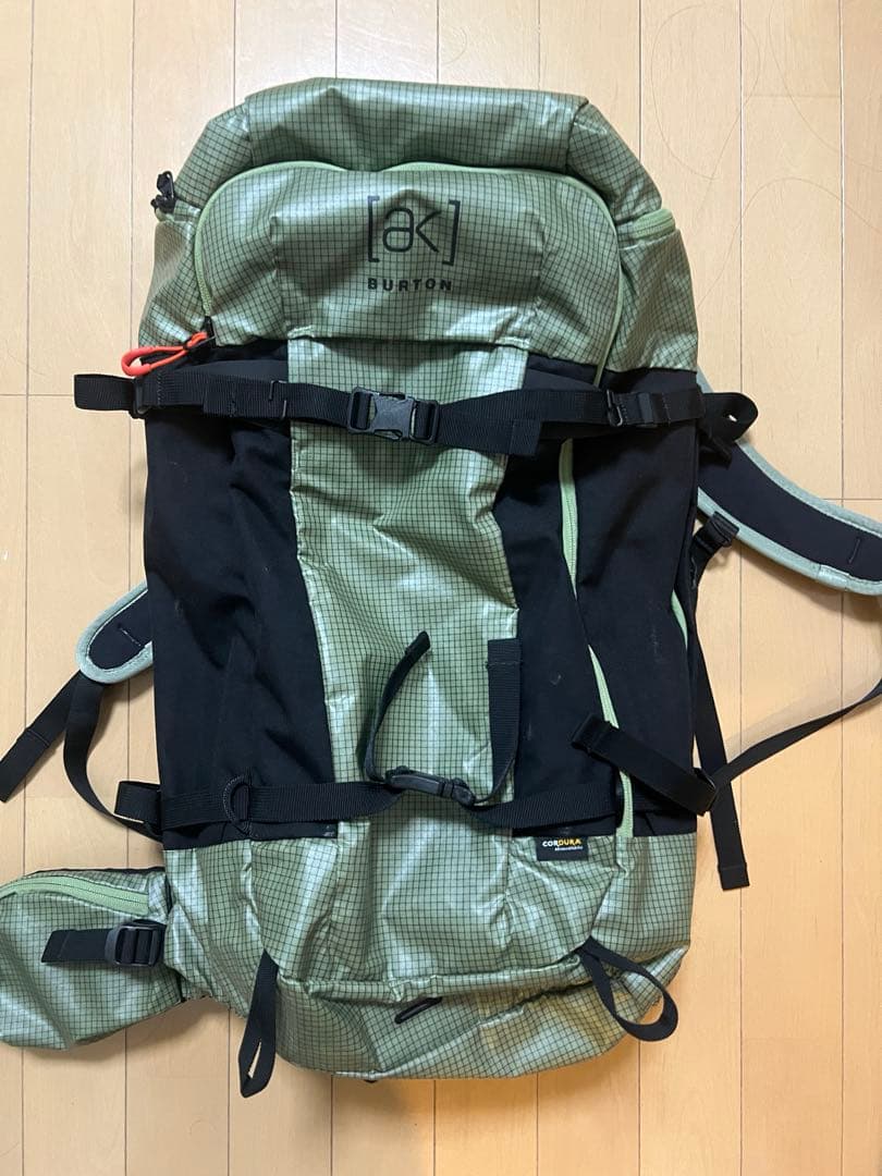 BURTON バートン 35L Backpack HEDGRE.jpg