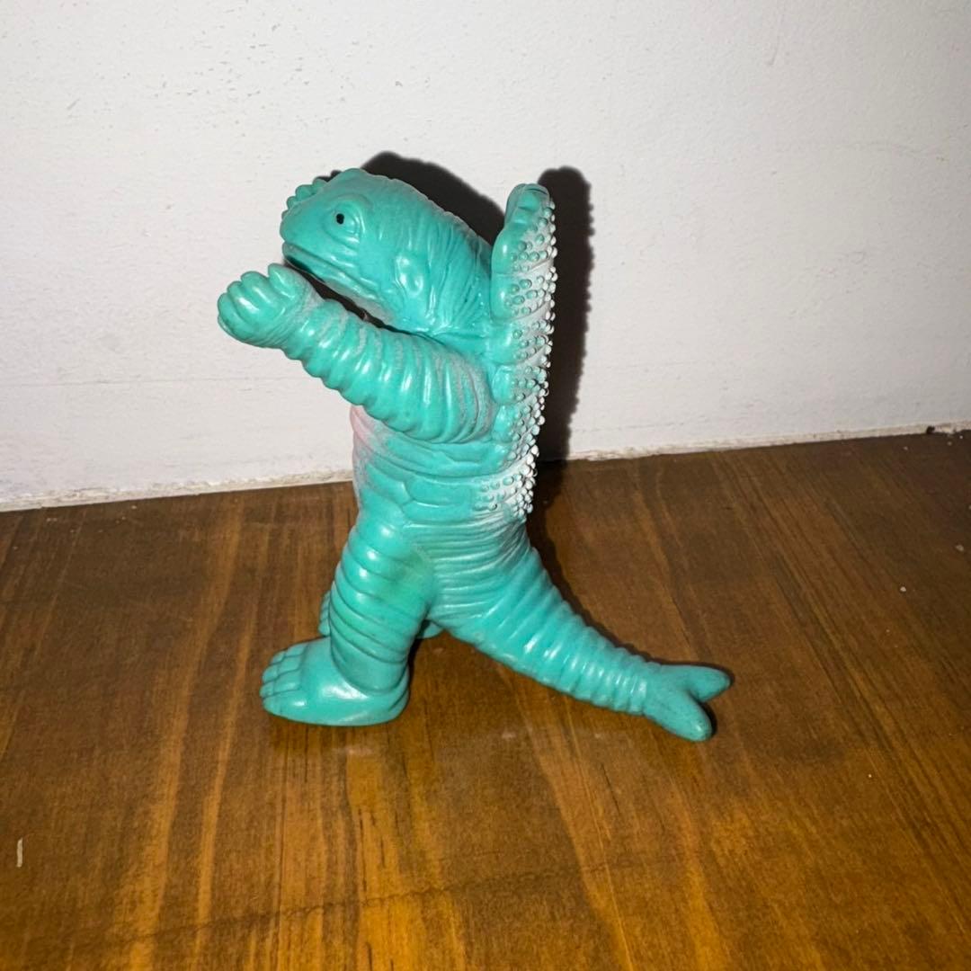 TAA17 ウルトラマン ブルマァク 怪獣 ミニ ソフビ フィギュア 円谷プロ