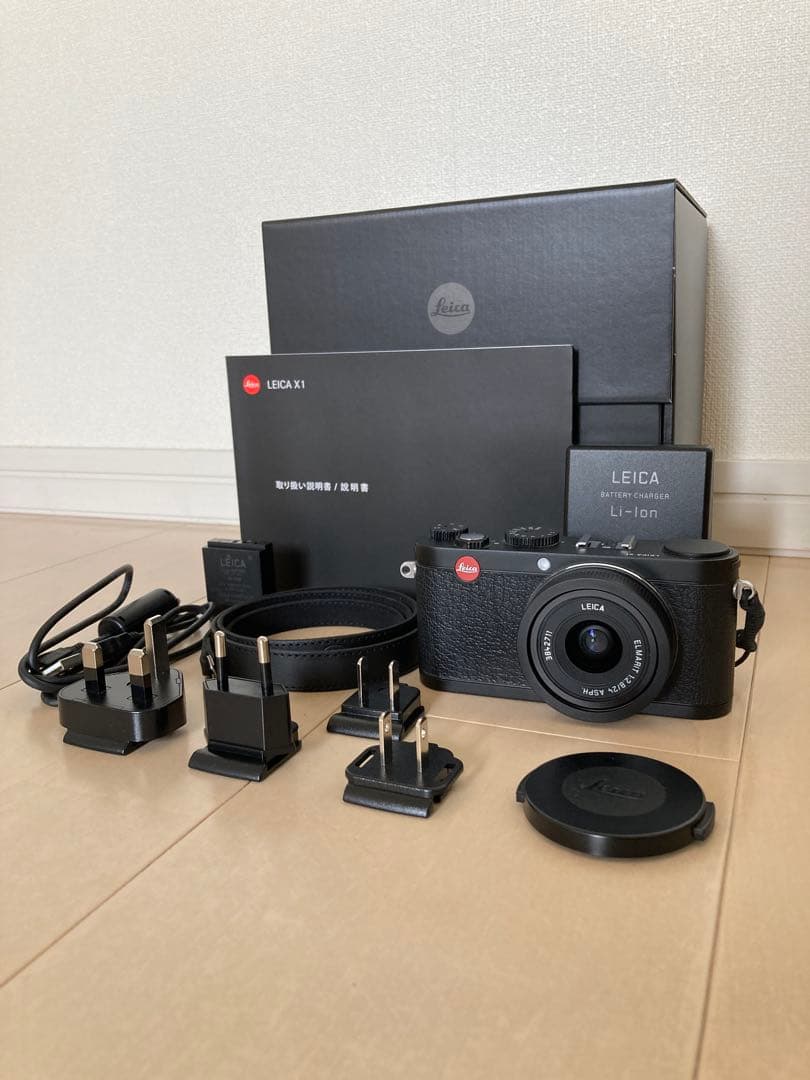 【美品】 LEICA X1 ブラック 付属品付き LEICA ライカ X1 ブラック 付属品一式 - YouTube