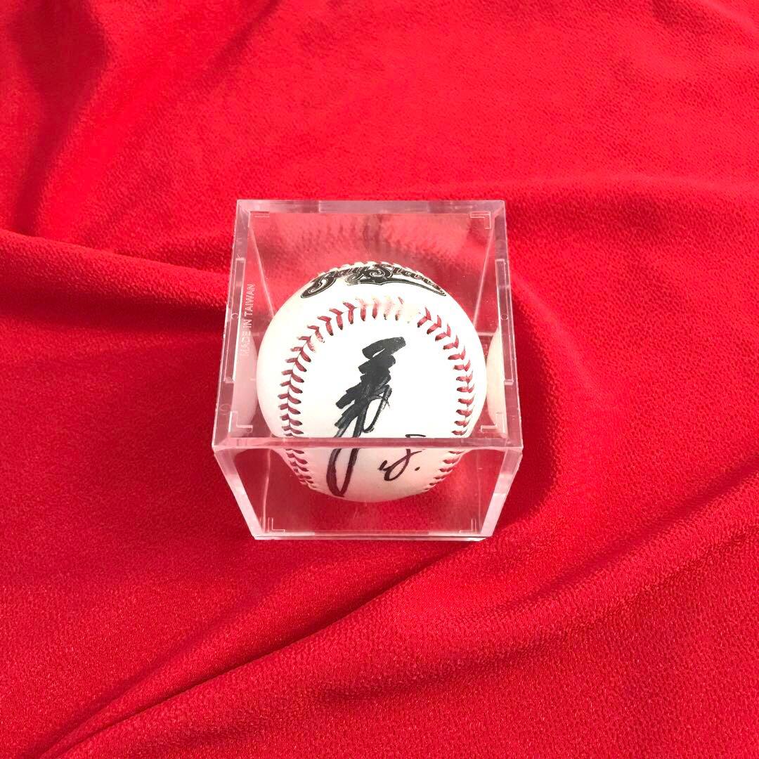 三浦大輔 サインボール直筆横浜DeNAベイスターズケース付公式 ロゴ入