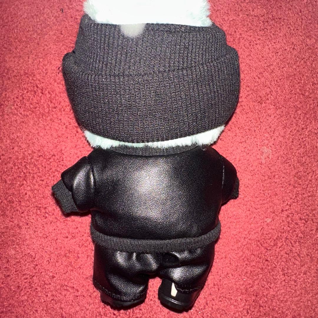 帽子のラブブ SERENIY 平静