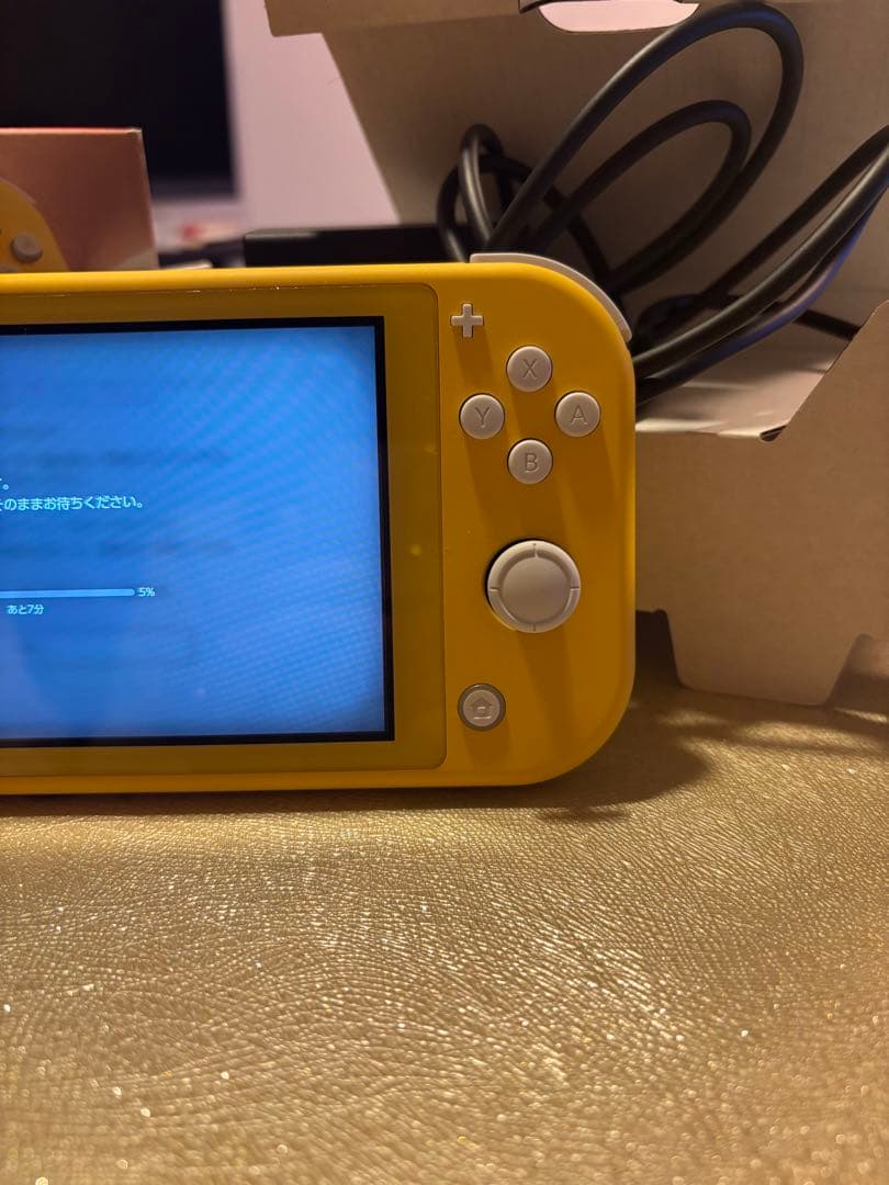 Nintendo Switch Lite イエロー 充電器付き