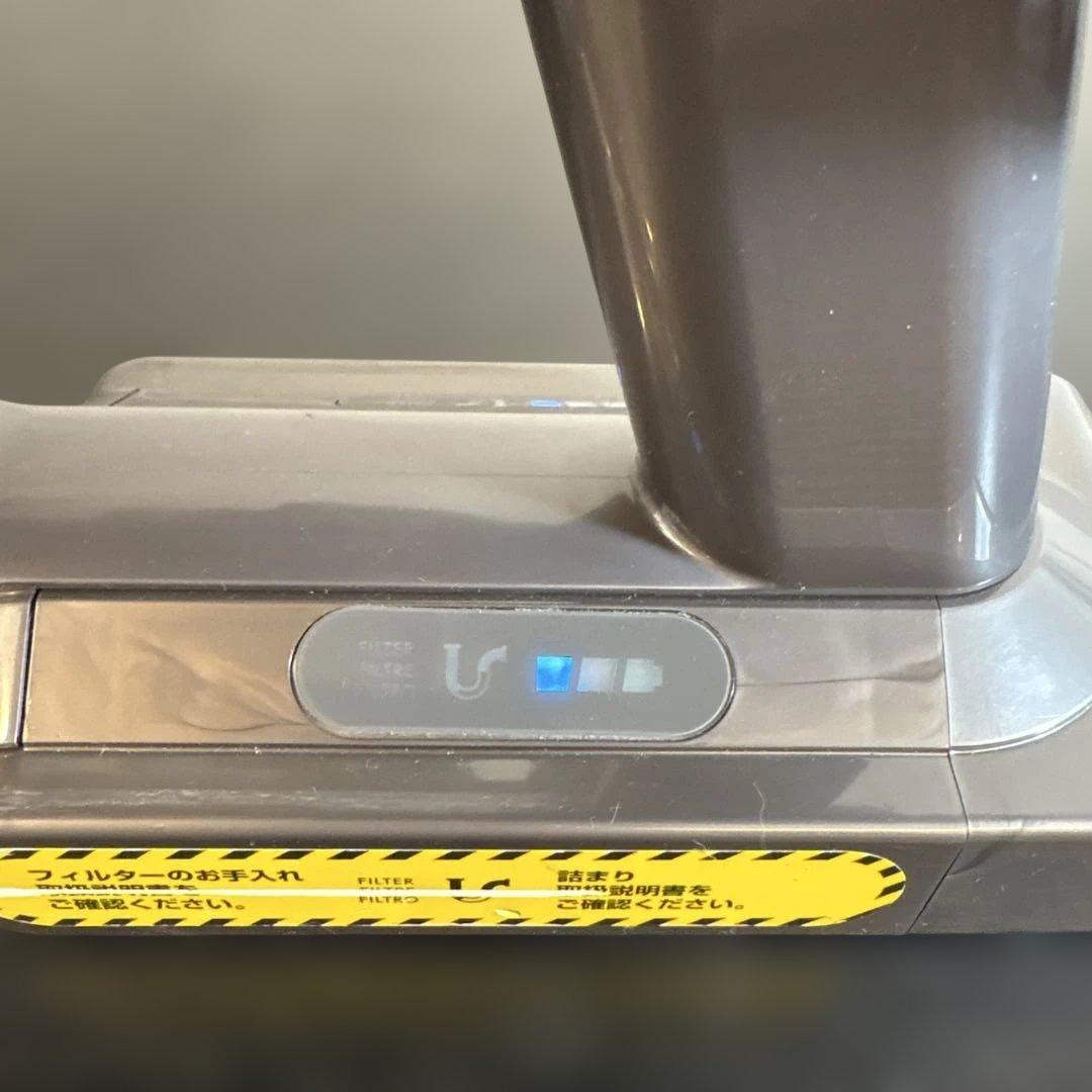 Dyson ダイソン SV12 コードレス掃除機 本体＋付属品多数 中古 - メルカリ