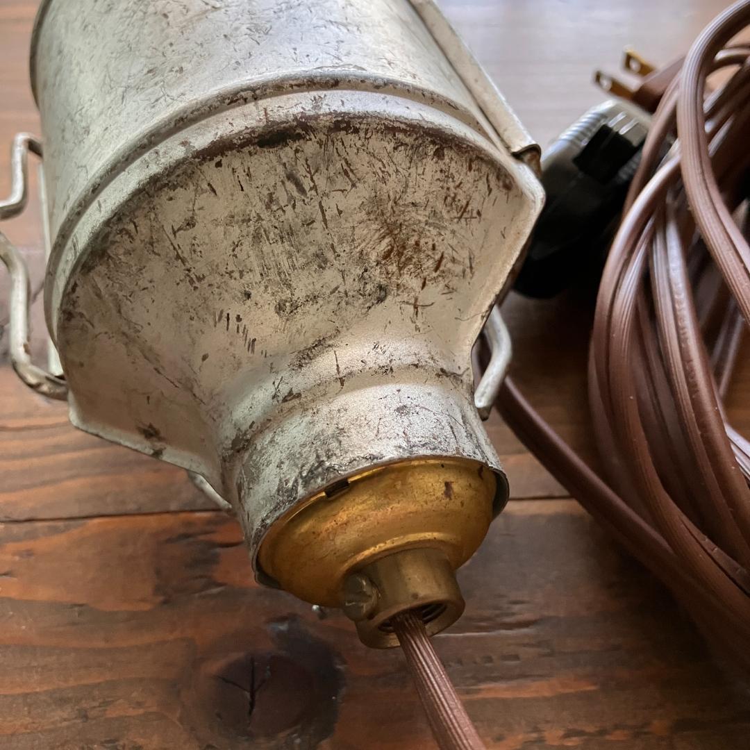 USAインダストリアルランプ／アメリカ／作業灯／vintage／Levitonの