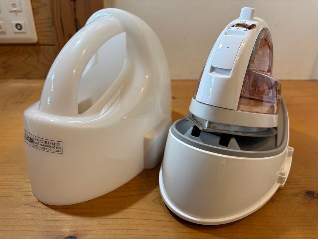 Panasonic NI-WL409 アイロン 1400W 概要 コードレススチームアイロン NI-WL409 | アイロン・衣類