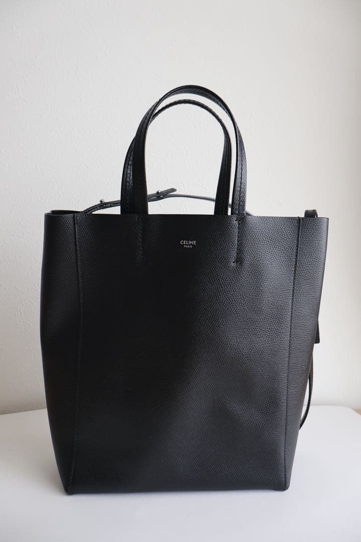 1/29日21時までタイムセール　セリーヌ　ショルダーバッグ　カバ セリーヌ CELINE CELINE ショルダーバッグ Small Cabas カバ 199162FU5