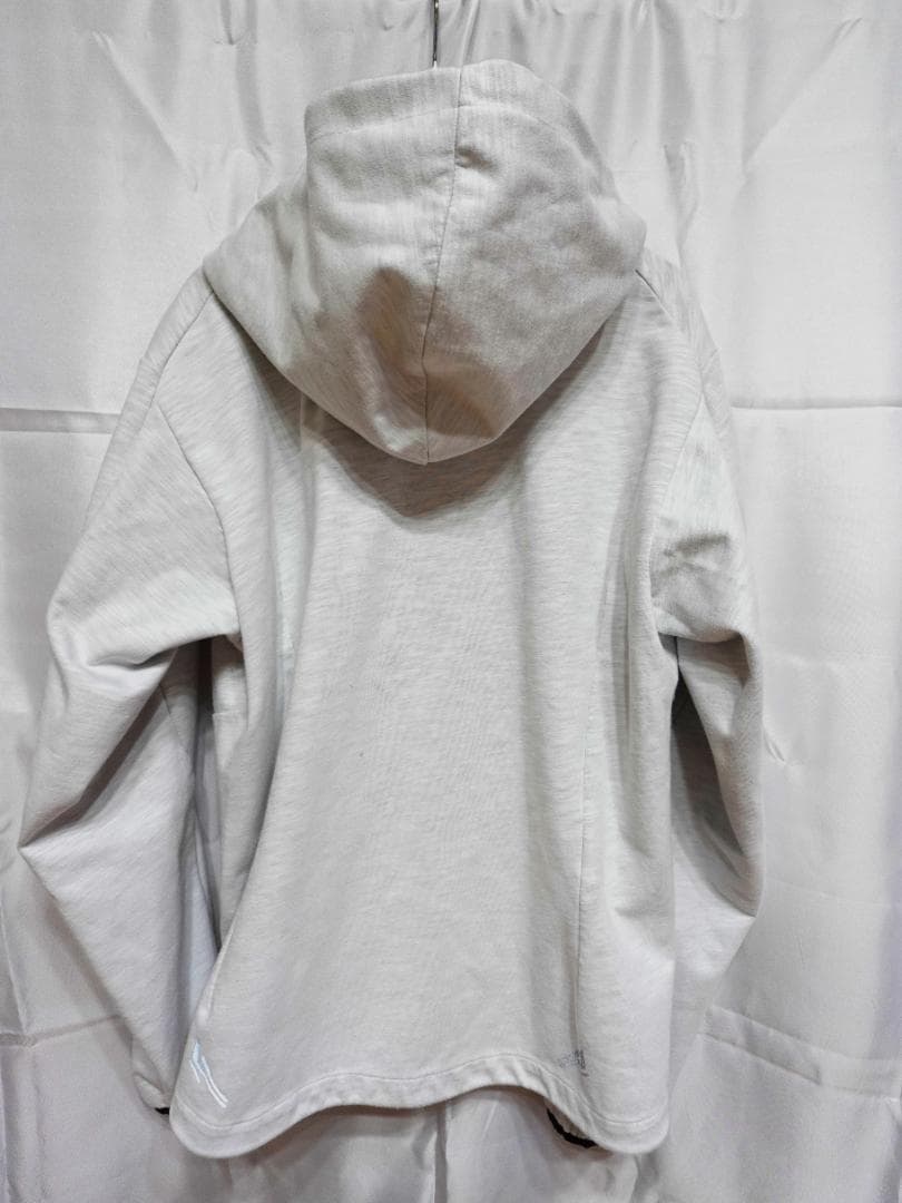 クシタニ ミッドパーカー ホワイト 防風 普段使いにも - メルカリ