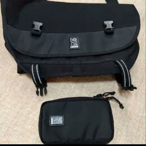 CHROME クローム メッセンジャーバックと アクセサリー ポーチセット CHROME（クローム） ショルダーバッグ メンズ レディース : ZOZOTOWN