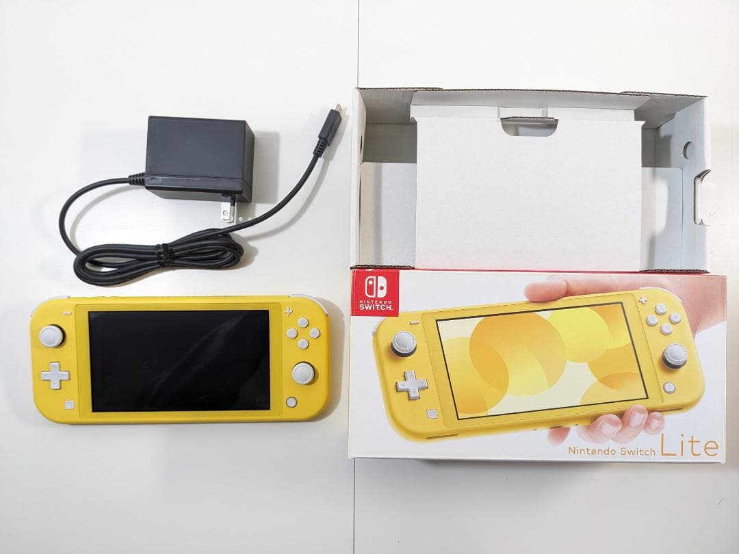 Nintendo Switch Lite イエロー 本体　スイッチライト Amazon.co.jp: Nintendo Switch Lite イエロー : ゲーム