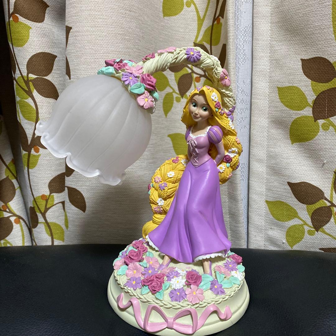 訳あり ディズニーストア ラプンツェル ランプスタンド 電池式 - メルカリ