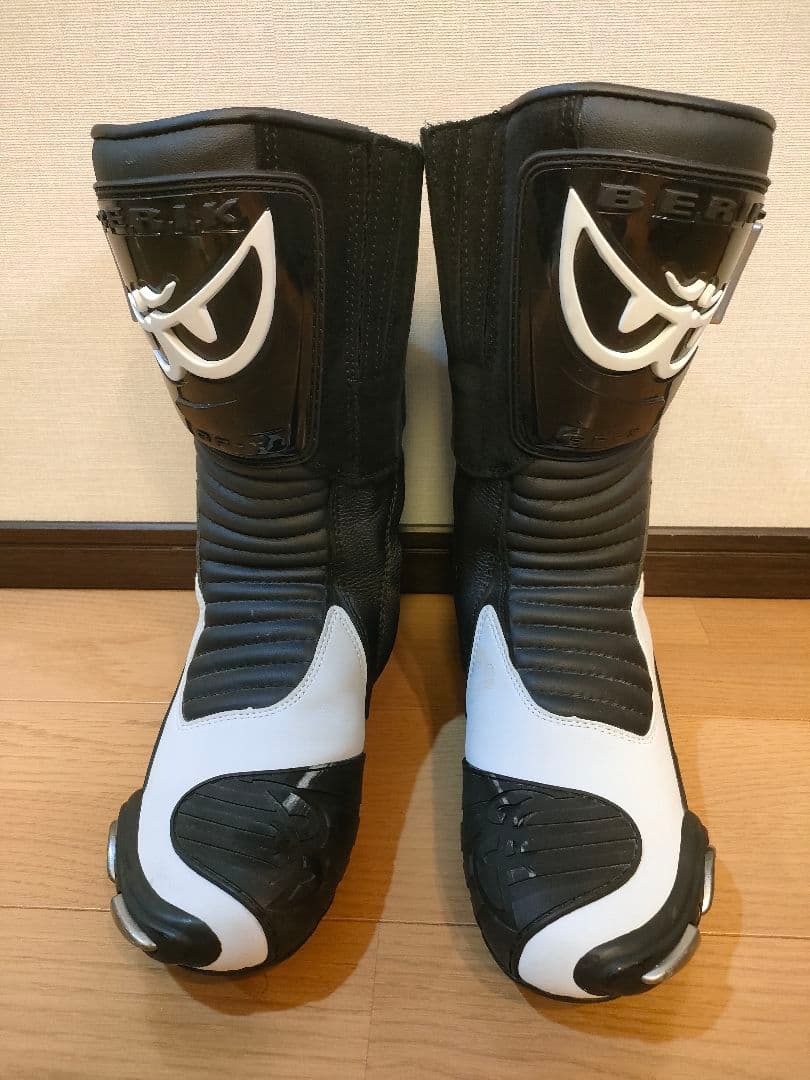 BERIK レーシングブーツ 30cm サイズ46 ベリック - メルカリ