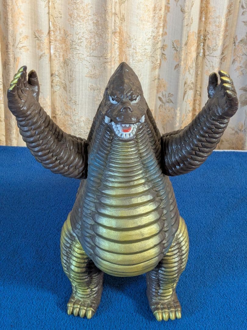 廃番ソフビ ビッグサイズ レッドキング DXウルトラ怪獣シリーズ - メルカリ