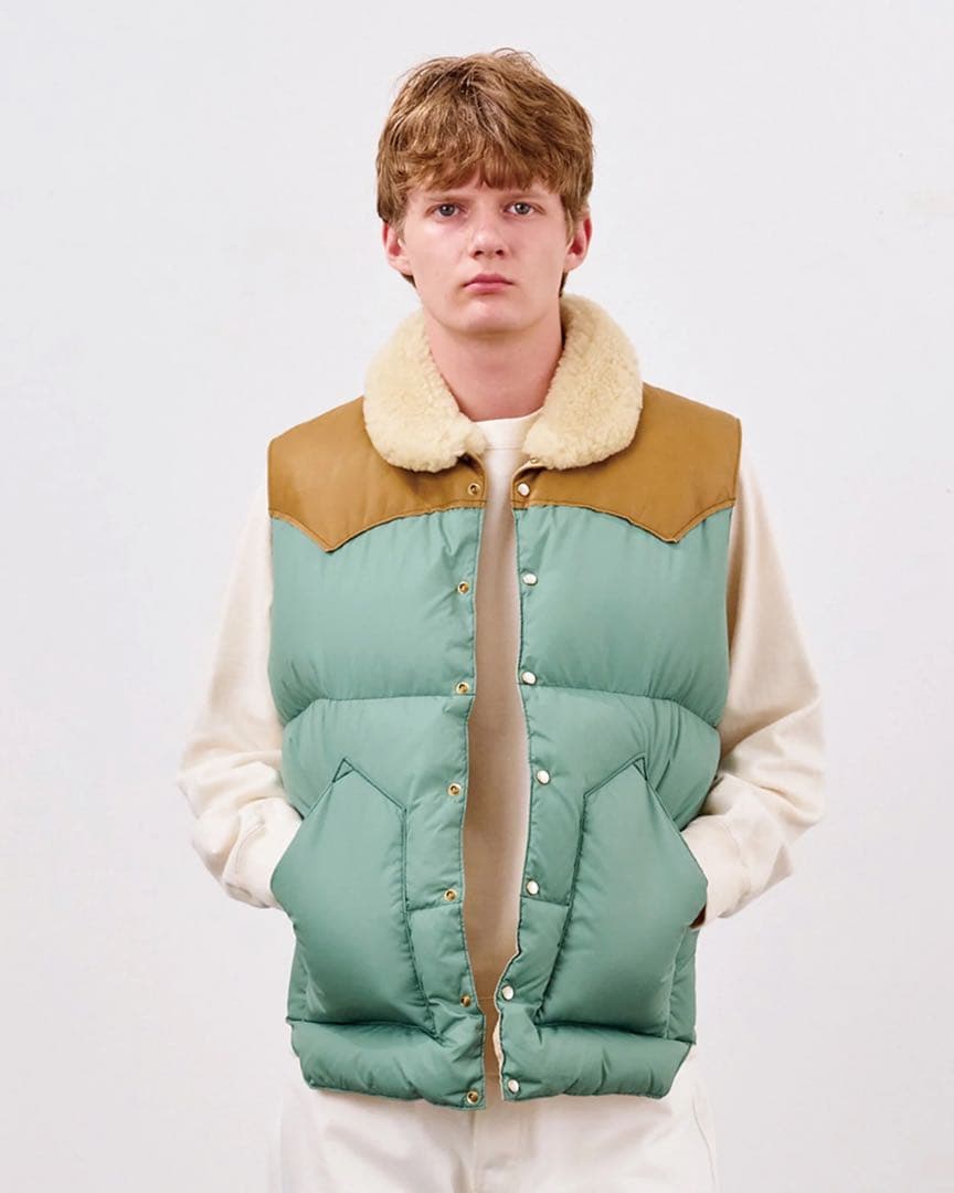 美品】ロッキーマウンテンフェザーヘッド ダウンベスト 40サイズ