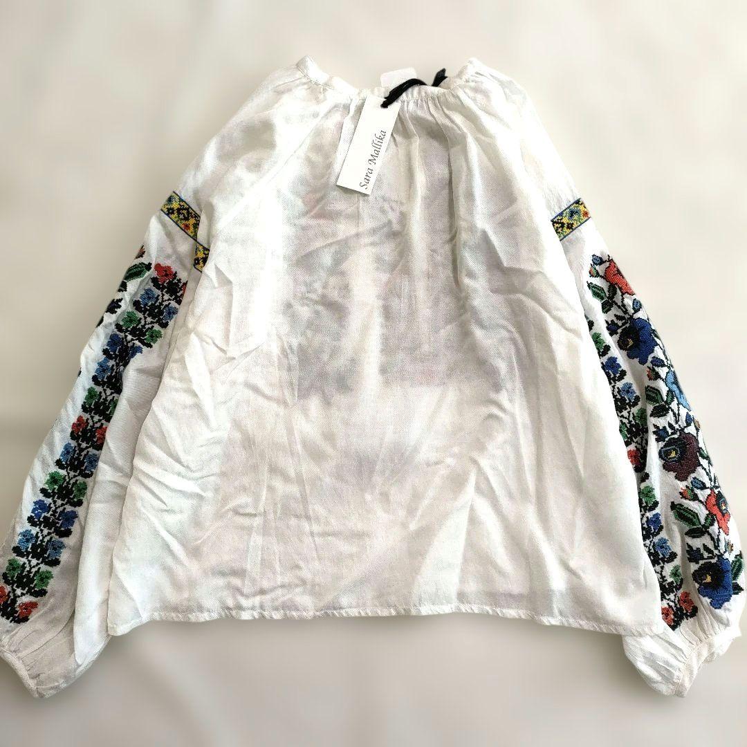 未使用タグ付 Sara Mallika サラマリカ 刺繍タッセル ブラウス 白