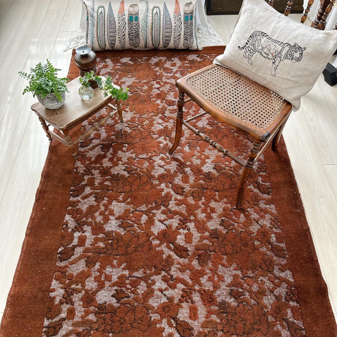 トルコ製ヴィンテージラグ815 レア 高級 ブラウン オーバーダイ 115×212 オレンジピンクブラウン オーバーダイ トルコヴィンテージラグ