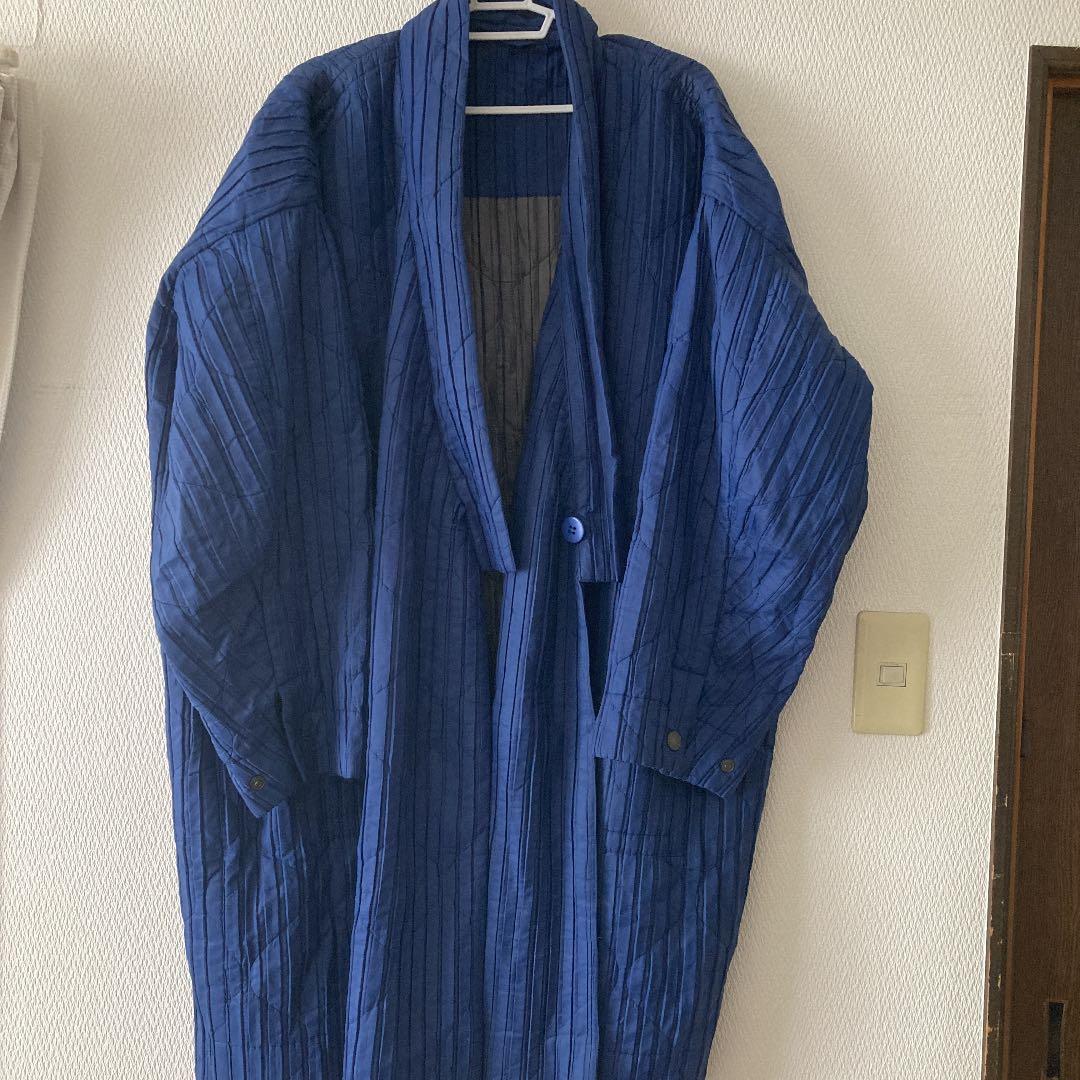 イッセイミヤケ オムプリッセ ナイロンコート 美品 オム プリッセ イッセイミヤケ 大判ガウンコート MONTHLY COLOR