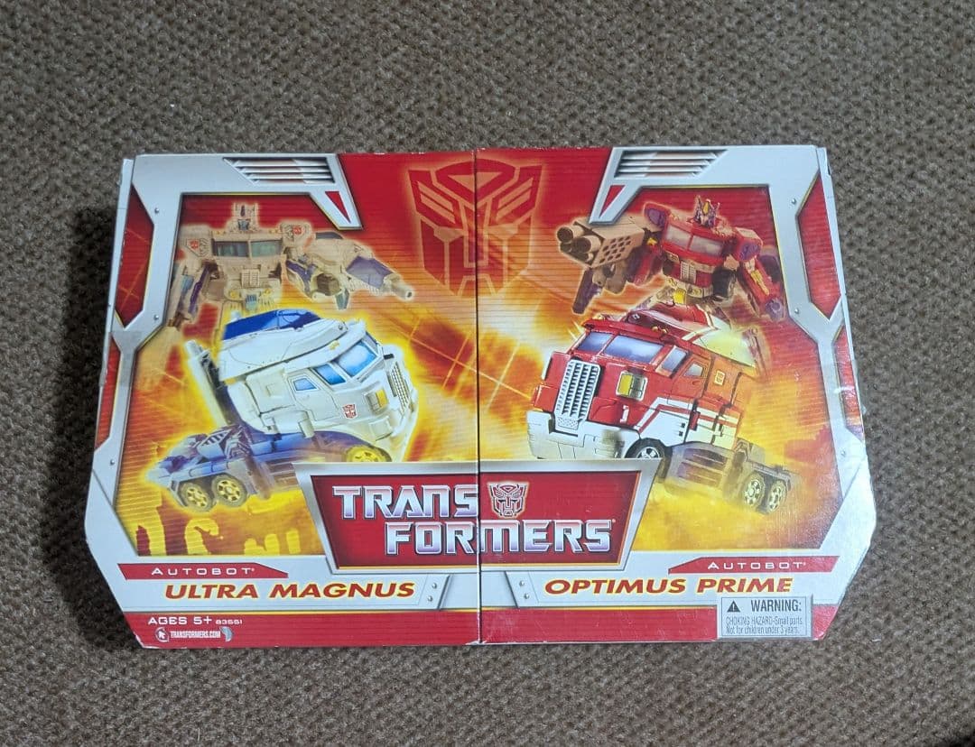 未開封　海外版トランスフォーマー　オプティマスプライム ＆ ウルトラマグナス トランスフォーマー スワップティコン ウルトラマグナス