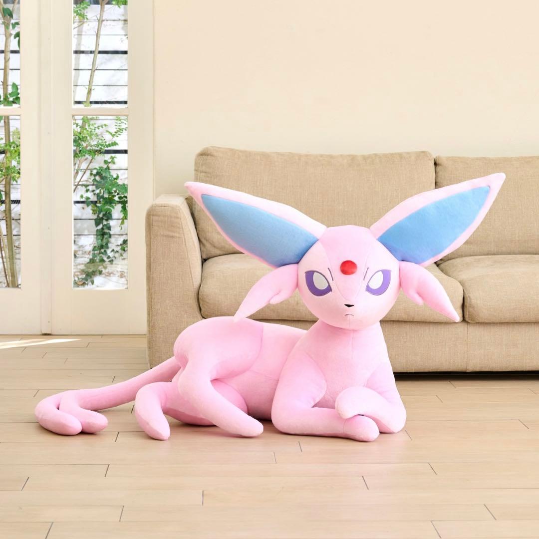 ポケモンセンター　ぬいぐるみ等身大エーフィ　寝そべり ぬいぐるみ 等身大エーフィ 寝そべり ｜【公式】ポケモンセンター