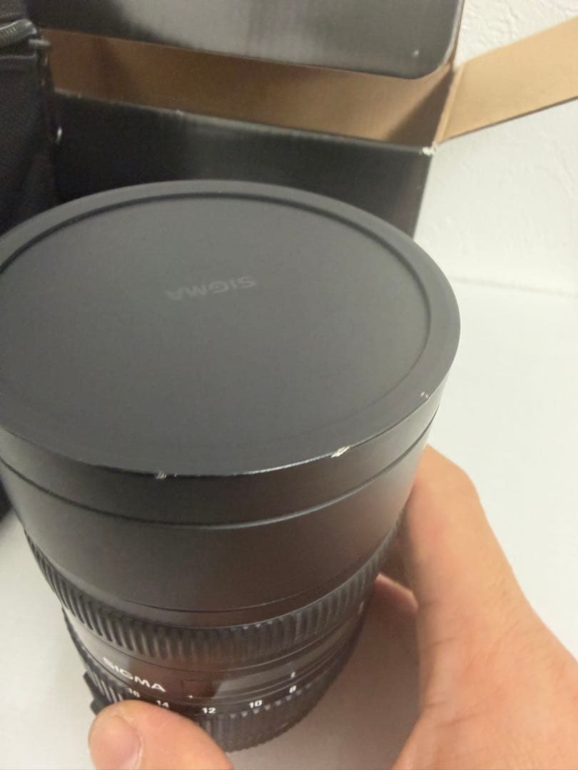 SIGMA 8-16mm F4.5-5.6 DC 超広角ズームレンズ ケース付