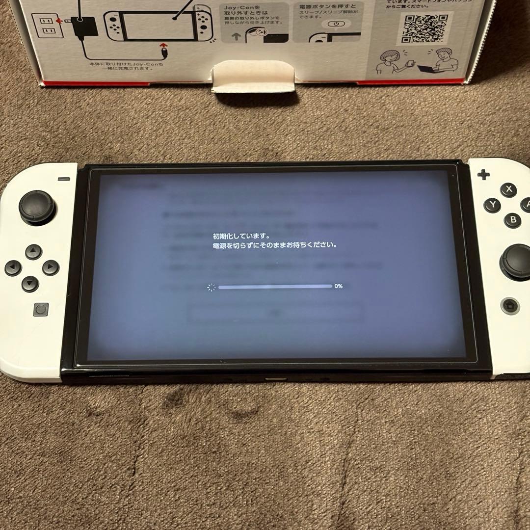 Nintendo Switch 有機ELモデル + ケース - メルカリ