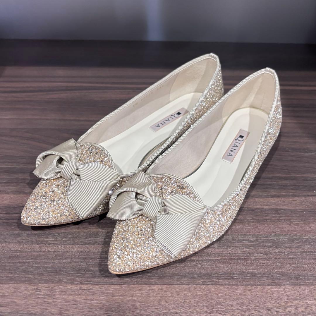 DIANA グログランリボンのオペラシューズ プラチナ／グリッター - メルカリ