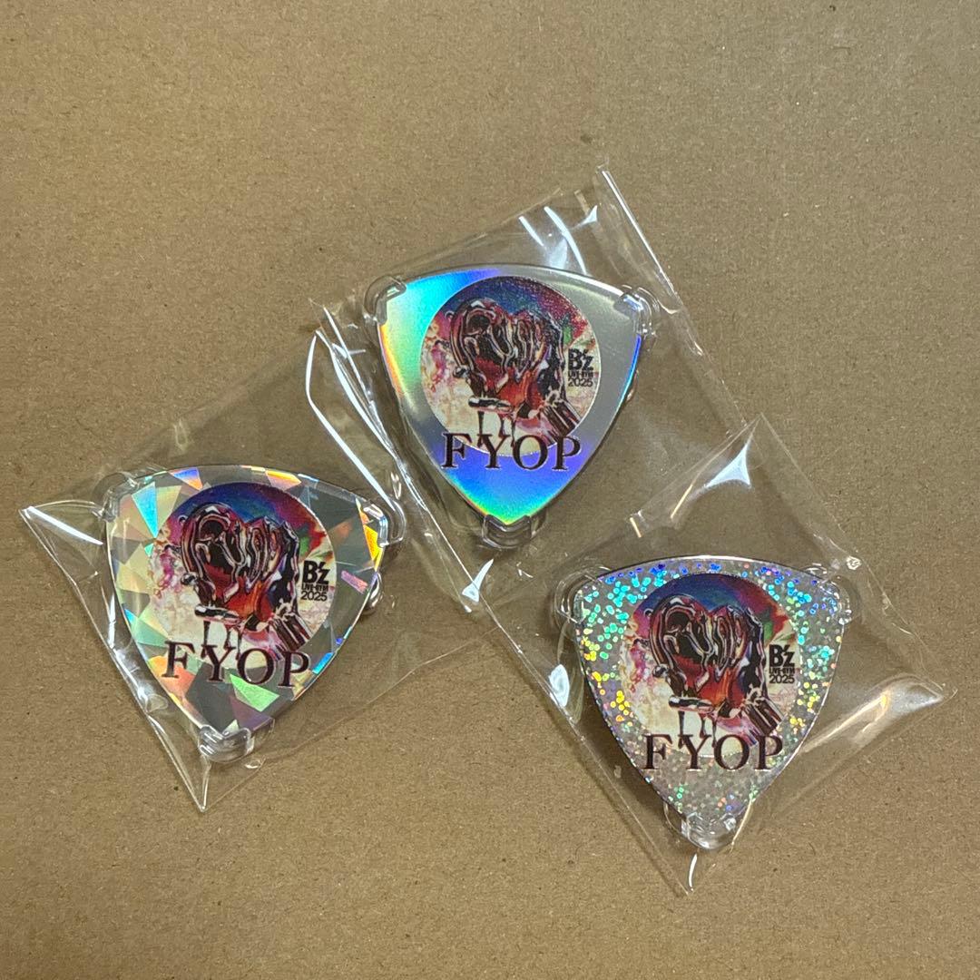 B'z LIVE GYM 2025 ガチャ ピックバッチ 3種類 コンプリート - メルカリ