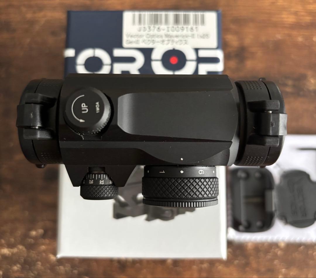 Vector Optics MaverickⅡ 1×25 カバーレンズ付