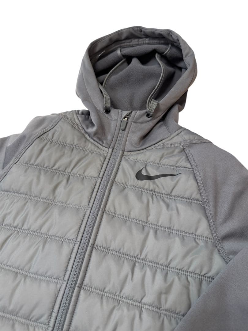 io着用 色違い NIKE サーマルジップパーカー M KANDYTOWN - メルカリ