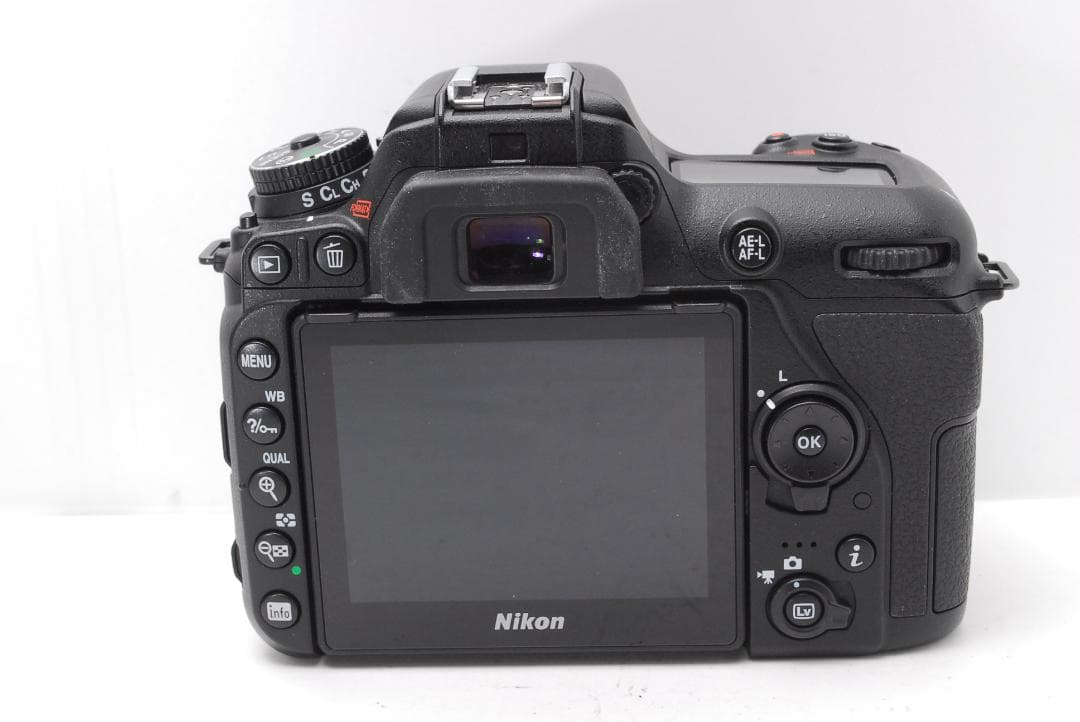 使用感極少】Nikon D7500 ボディ WiFi・Bluetooth搭載