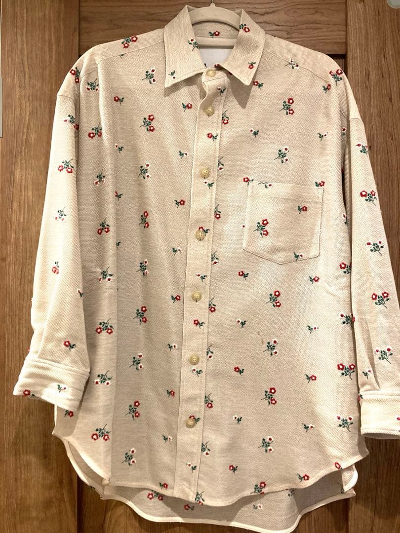 最終値下げ▽ほぼ新品☆TICCA 花 刺繍 シャツブルゾン ベージュ Bshop