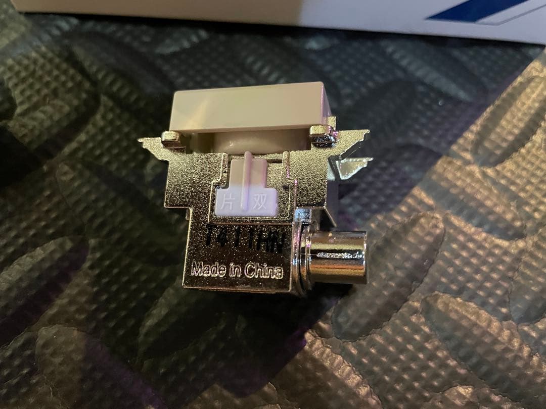 DXアンテナ 壁面TV端子 1端子形 SU7F 2S 1ケース（10個あ入り）