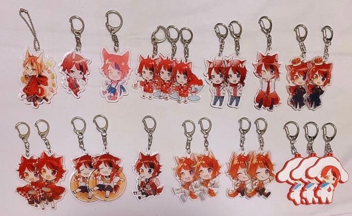 すとぷり 莉犬くん アクキー 缶バッジetc… - メルカリ