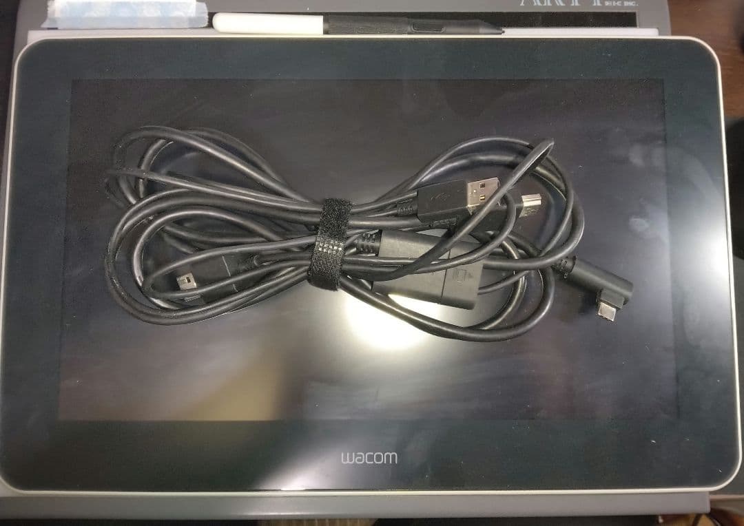 Wacom One DTC133とHi-uniブラシ データー - メルカリ