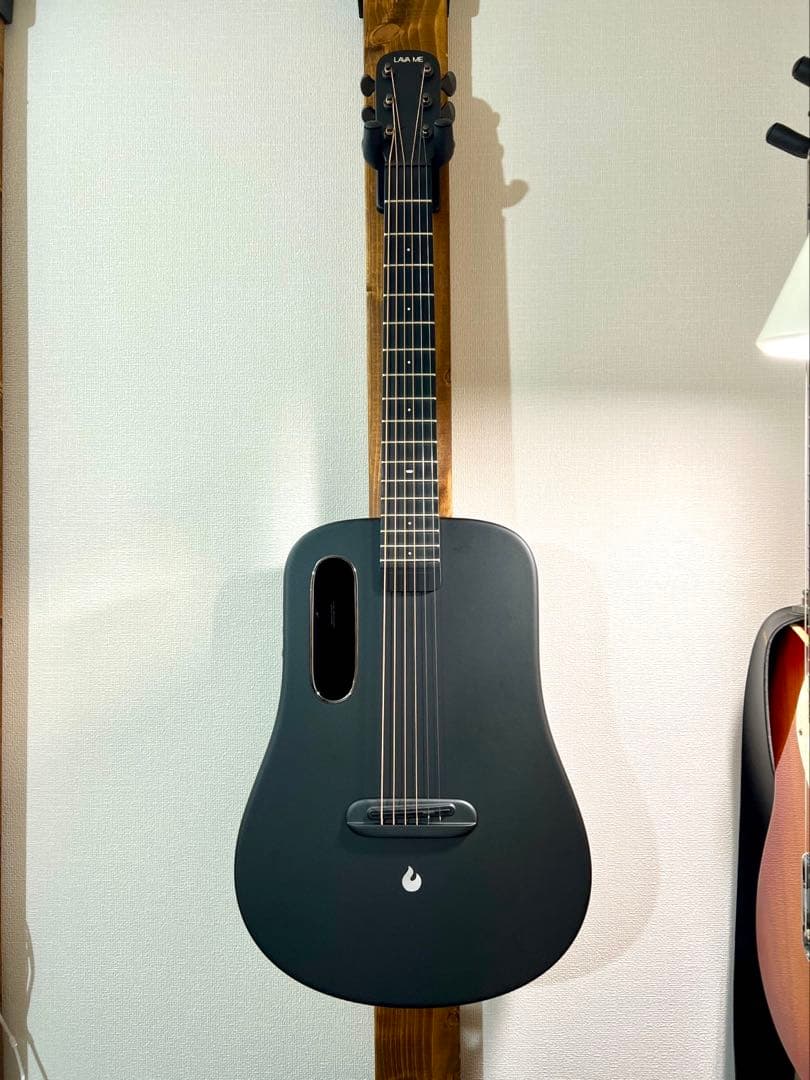 lava me air ブラック【美品】 Amazon.com: LAVA ME AIR Portable Carbon Fiber Electric-Acoustic