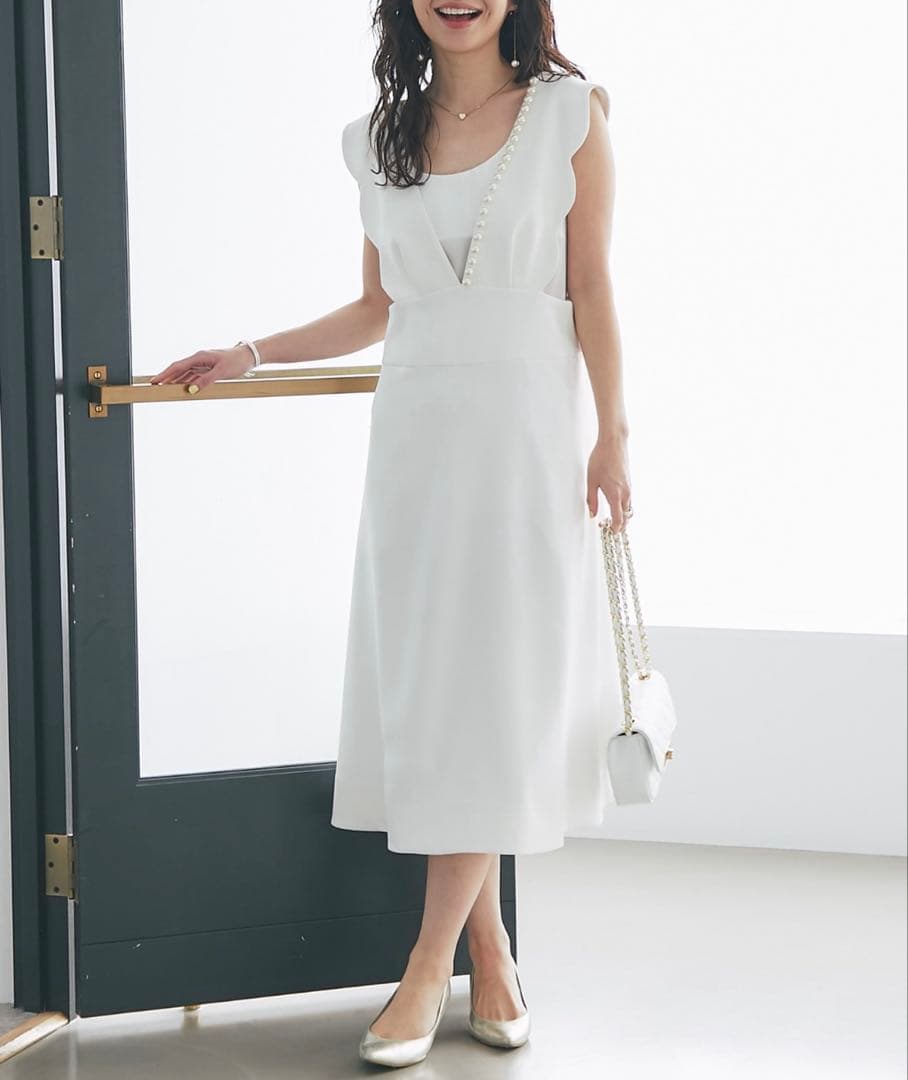 La boutique BonBon スカラップパールフレアジャンドレ - メルカリ