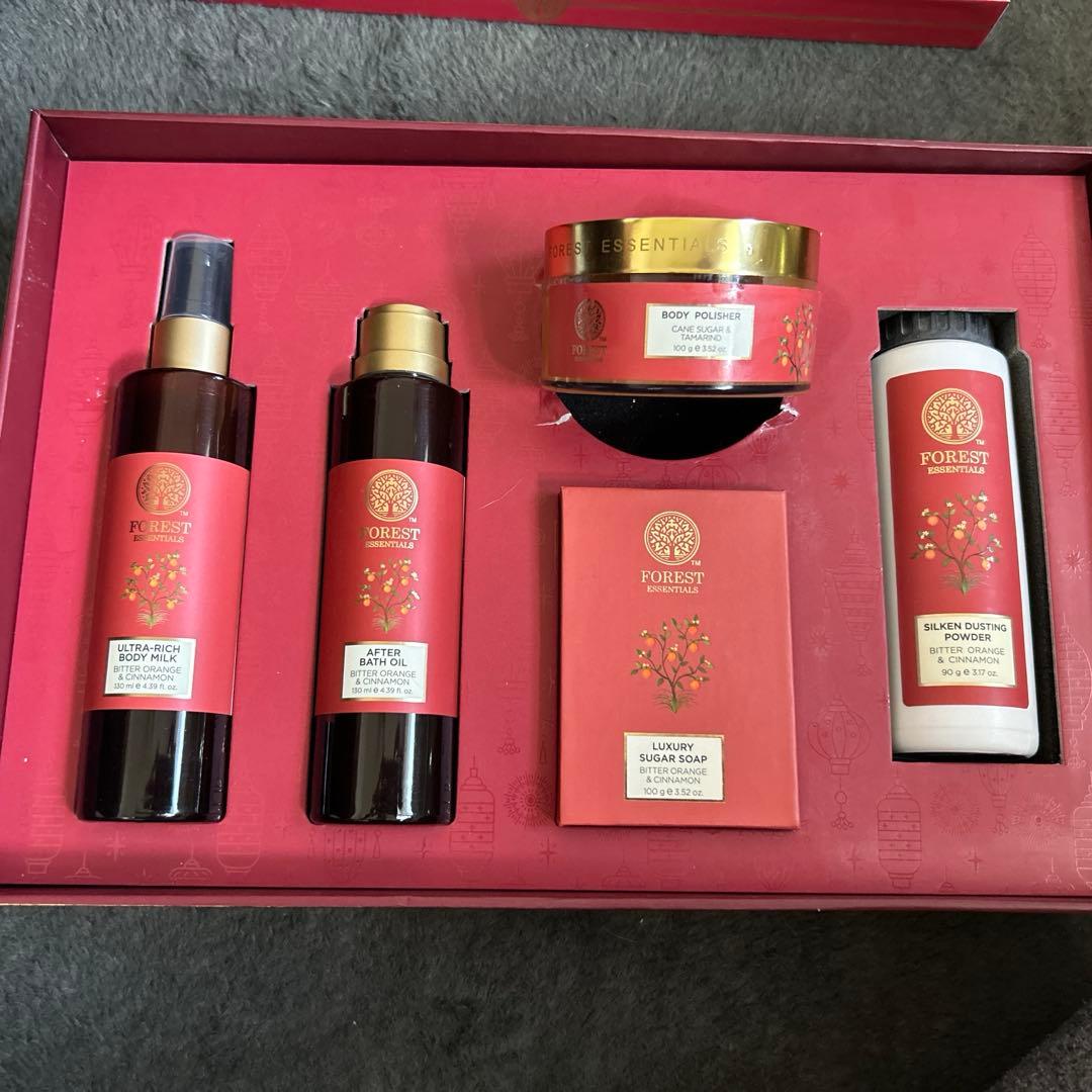 マリサポさん』アーユルヴェーダコスメ Forest essentials