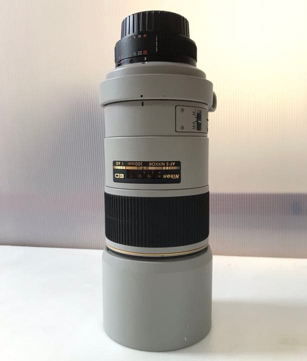 AF-S Nikkor 300mm f/4D ライトグレー ニコン AI AF-S Nikkor 300mm f/4D IF-ED [ライトグレー] 価格比較