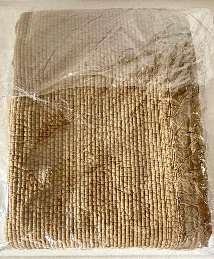 【新品未開封】ハグオーワー✖️オルネドフォイユ イブル マスタード 匿名配送