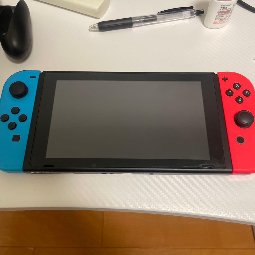 i*r様 Nintendo Switch 本体 青/赤 Amazon.com: Nintendo Switch – OLED Model w/Neon Red & Neon Blue